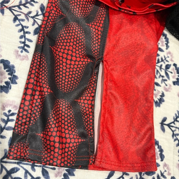 Disney Descendants Rise of Red Costume - Includes Wig ❤️ - Picture 5 of 9